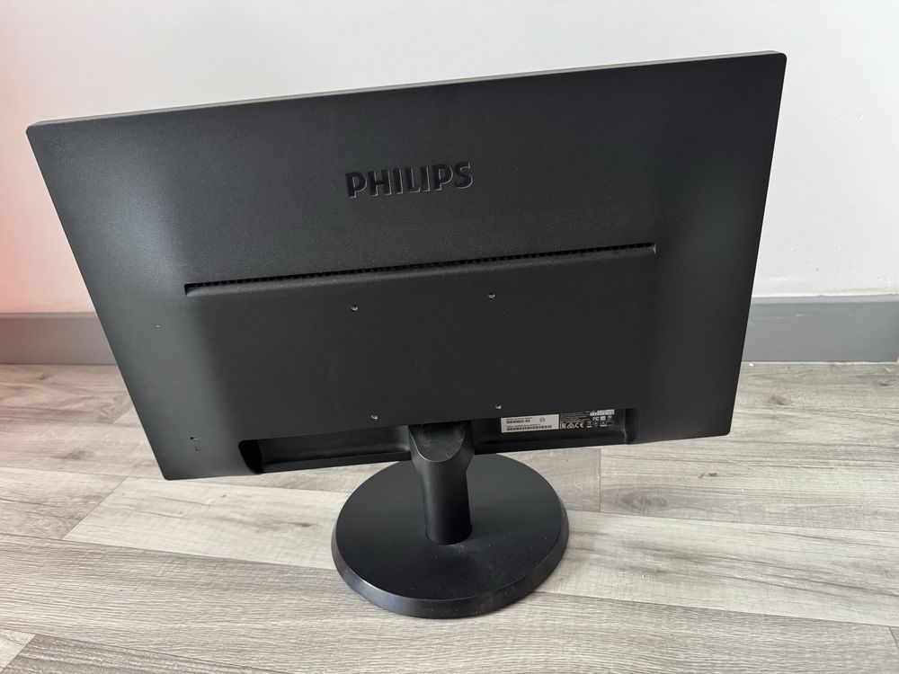 Monitor Philips 223V5LHSB2/01 — 22 cale, stan idealny