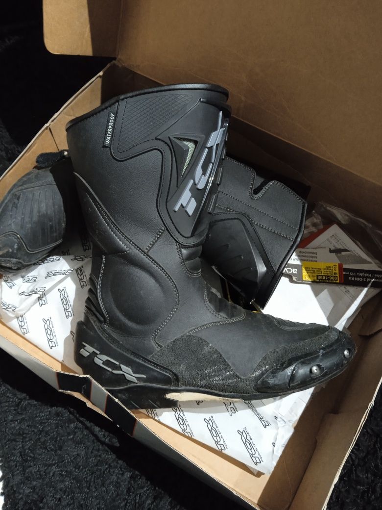 Casaco dainese/botas tcx/luvas Arlen ness