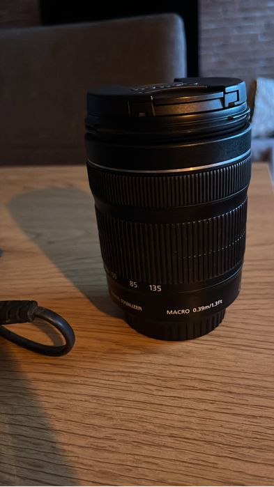 Objetiva Canon 18-135