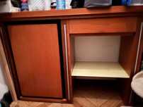 Movel multiusos  em cor cerejeira