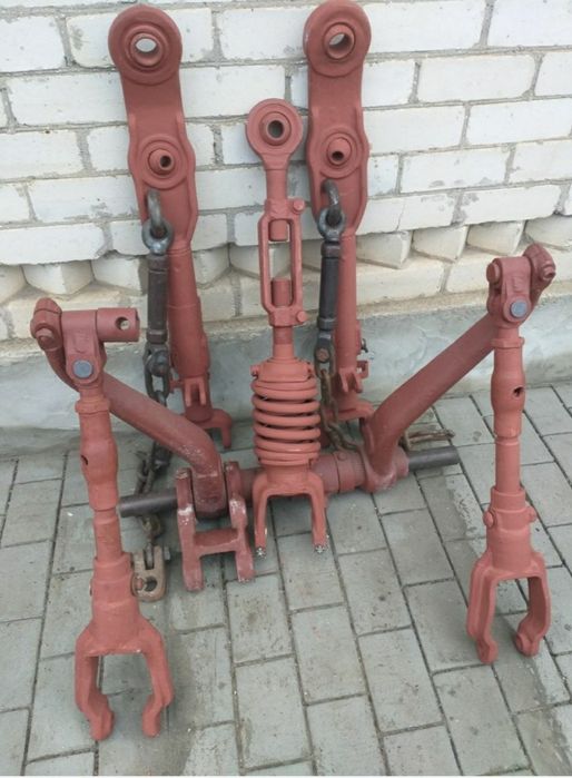 Навіска трактора т -50 дт-75 продається все разом