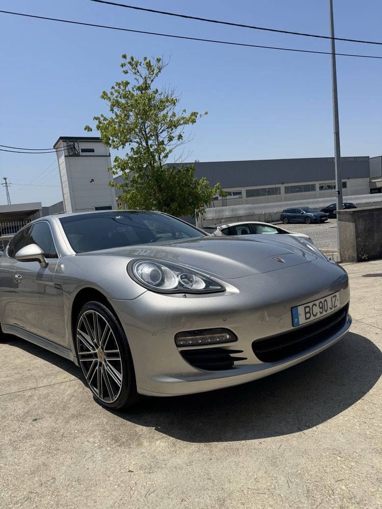 Porsche Panamera S
