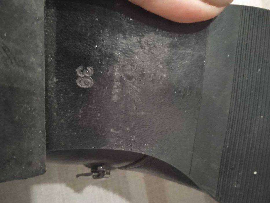 Ботфорти жіночі шкіряні 39 розмір