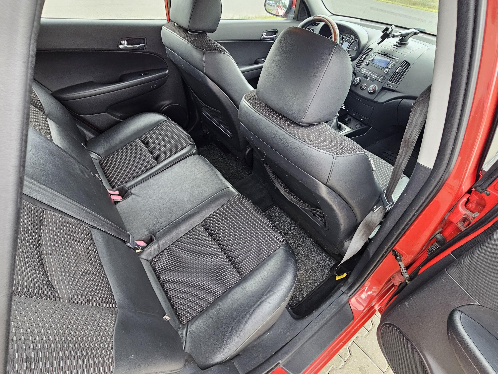 Hundai i30 1.6 Crdi * Super Stan * Pierwszy Właściciel