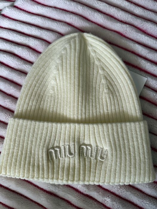Шапка miu miu жіноча
