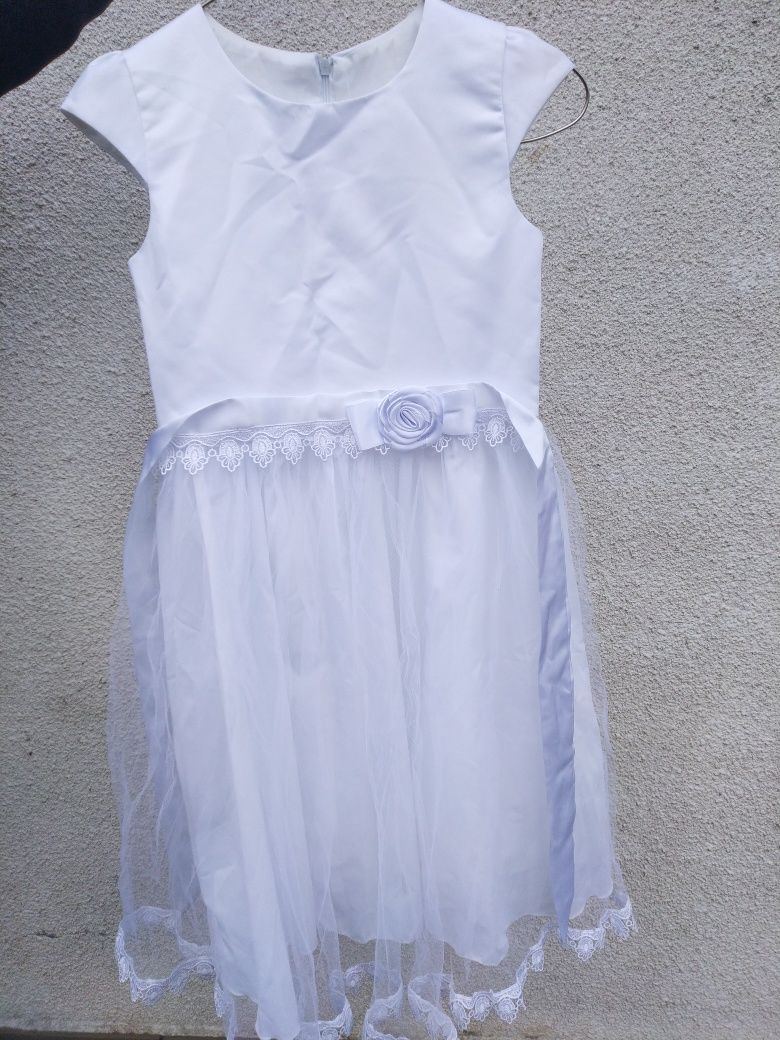 Платтячко біле на дівчинку