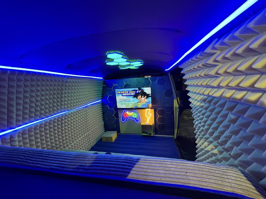 Volkswagen Multivan T3 gamingowy. Na eventy