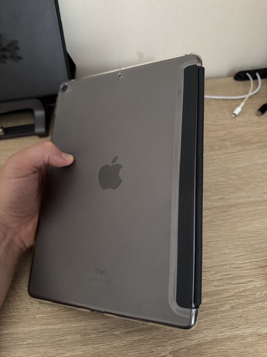 Apple Smart Keyboard та захисна накладка Ipad Air 3/Pro 10.5/Ipad 10.2