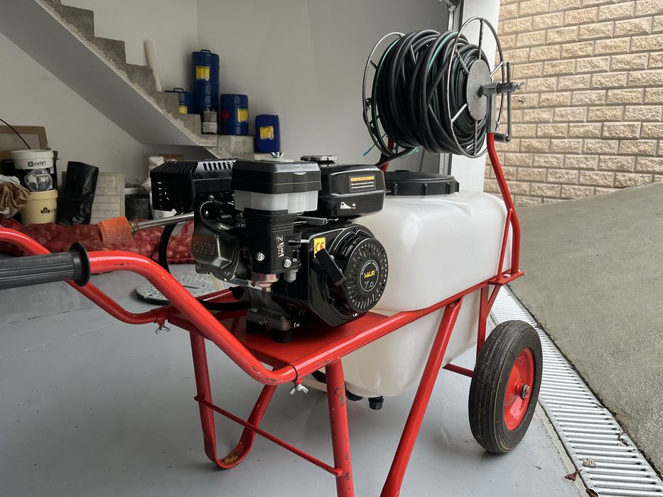 Pulverizador a motor 100L