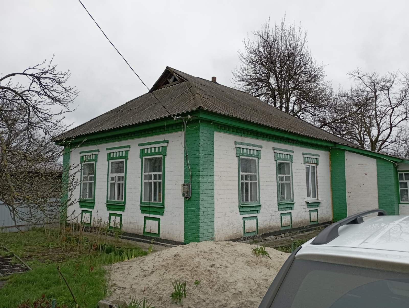 Покраска крыш и чистка .