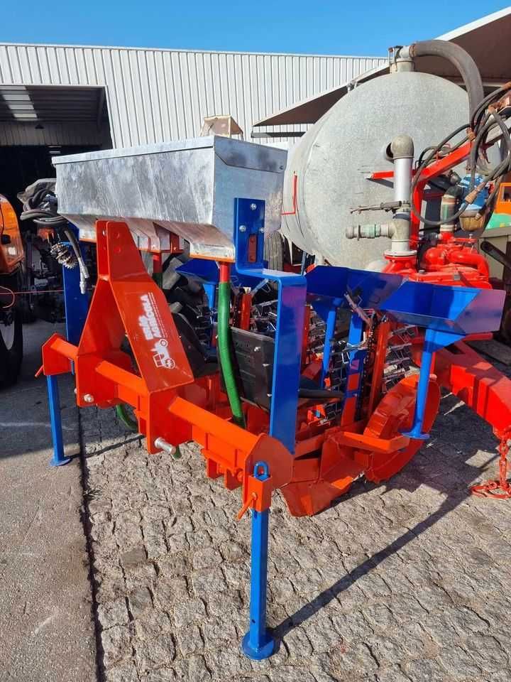 Plantador de Hortícolas 3 linhas Com adubador - Novo