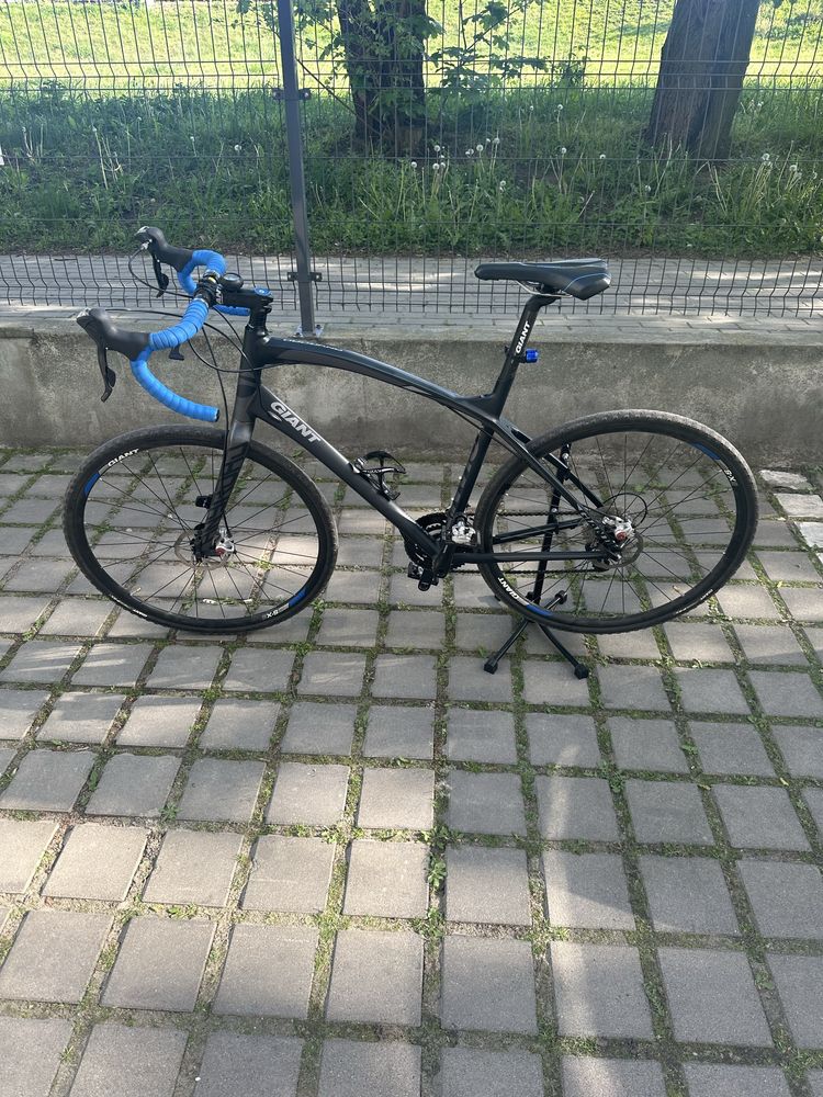sprzedam rower gravel giant anyroad 2
