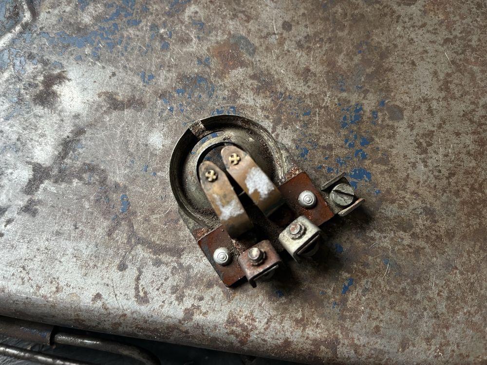 ZZR Romet Komar 232 Rys Zak MR2 oprawka zarowki lampy przod oryginal