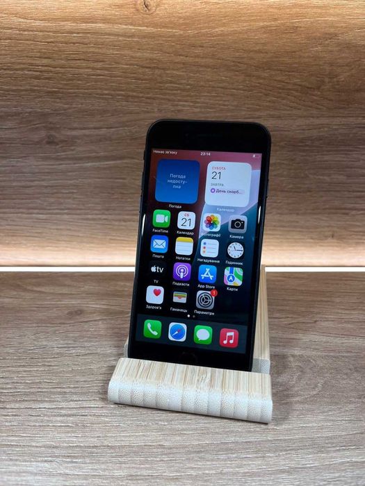 iPhone SE2!!! З США!!! АКБ: 100%!! №: 8657!! Неверлок!!