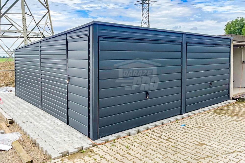 Garaż Blaszany 6x6m 2x Brama Uchylna Drzwi Antracyt dach spad GP413