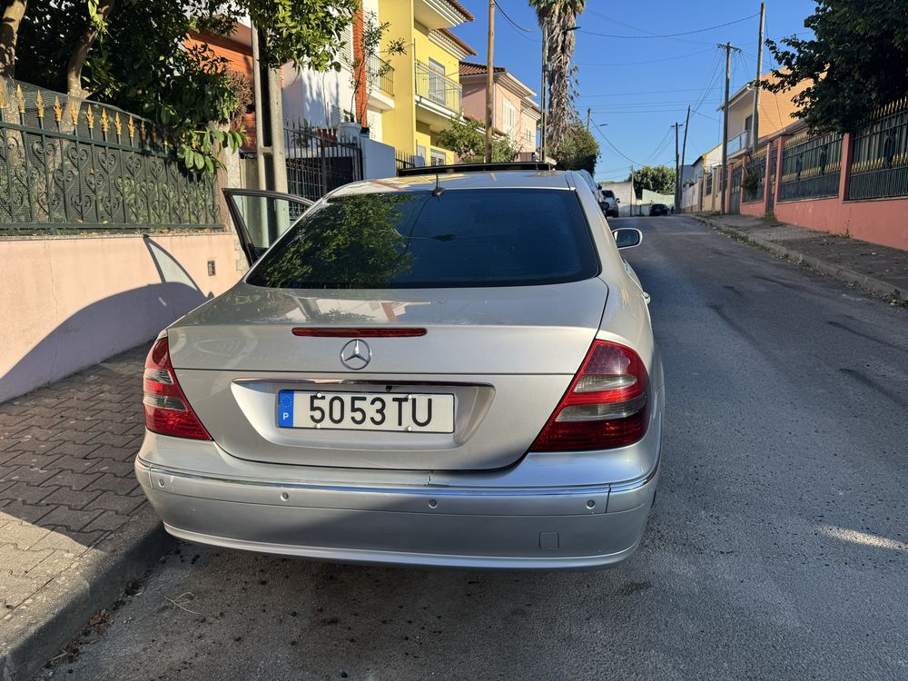 Mercedes-benz E270 avantgarde