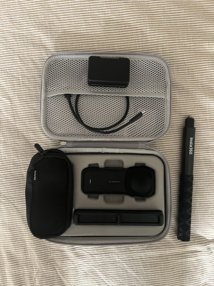 Insta360 X5 Essential Bundle