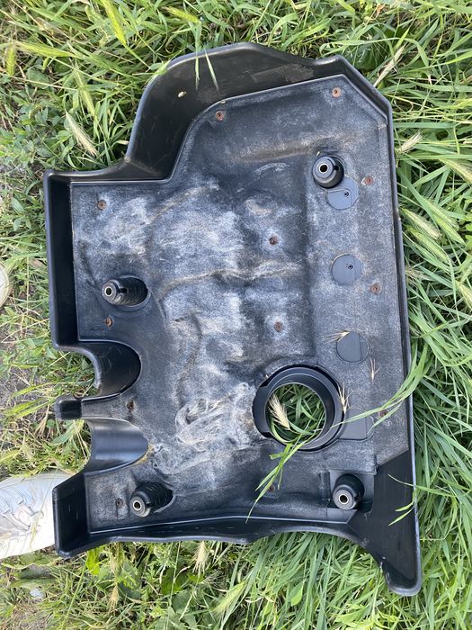 Декоративная крышка двигателя Hyundai