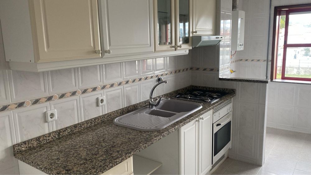 Arrenda-se T2 em Sao Joao de Ver