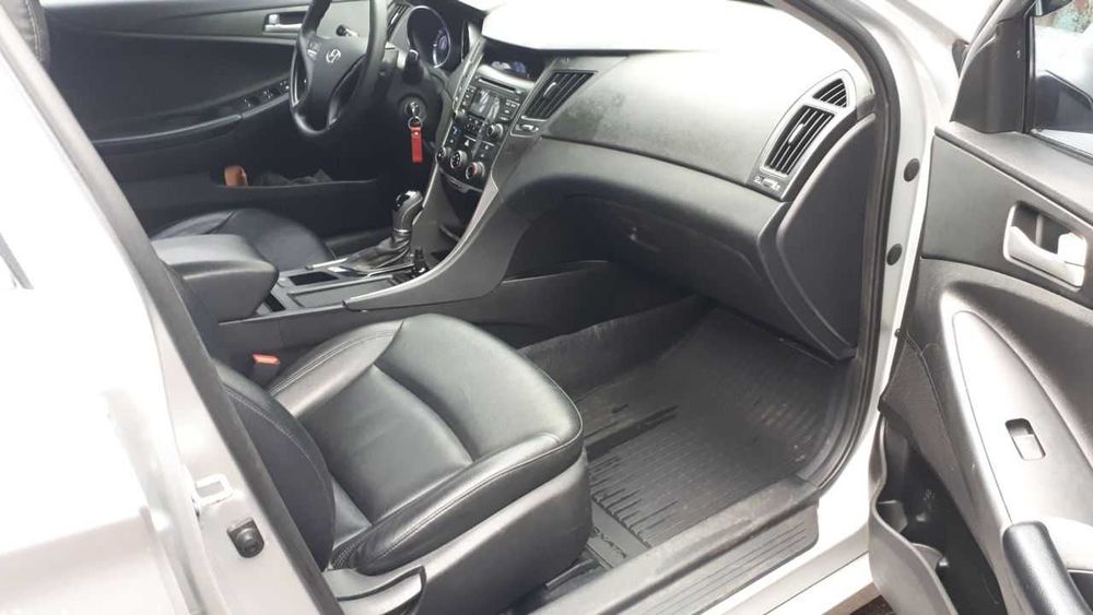 Hyundai Sonata YF, 2013-2014 LPi. от 3900/неделя