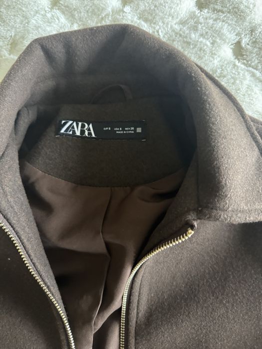Куртка Zara new.