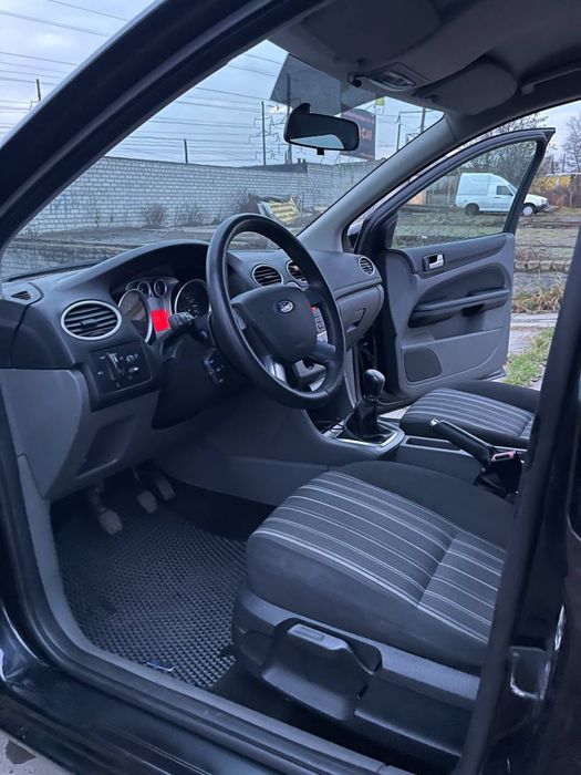 Продам Форд Фокус 2010г