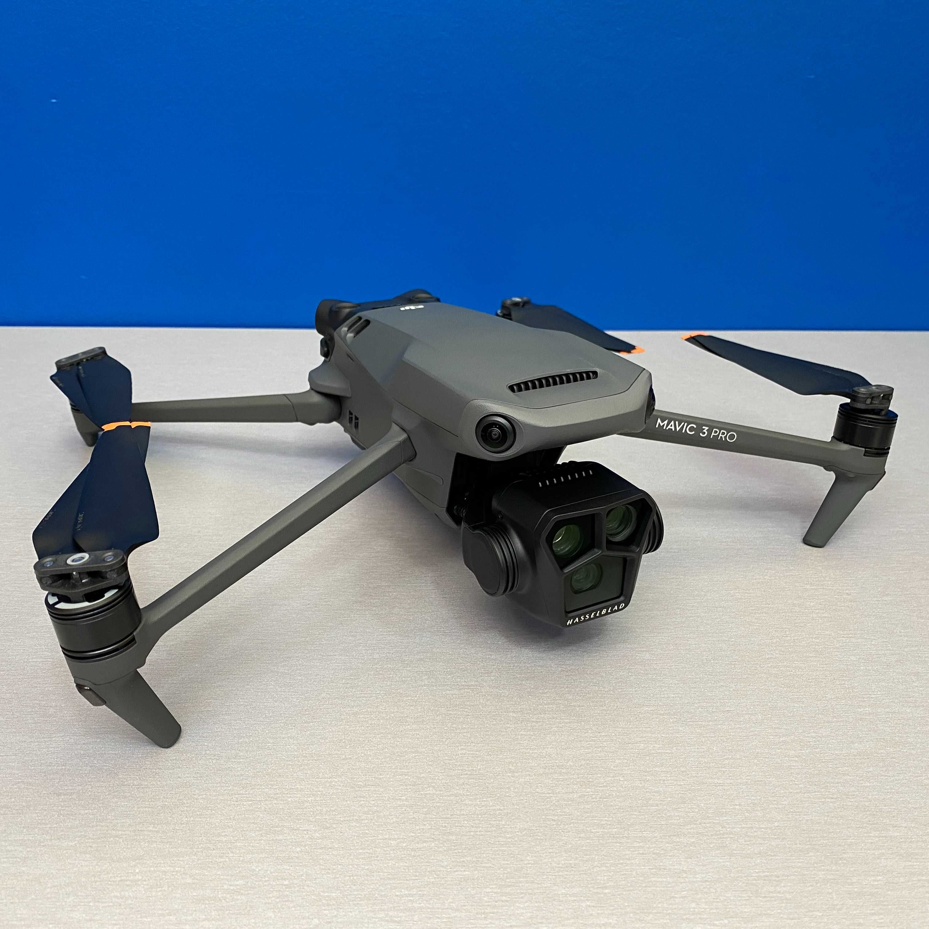 DJI Mavic 3 Pro Fly More Combo (DJI RC Pro)