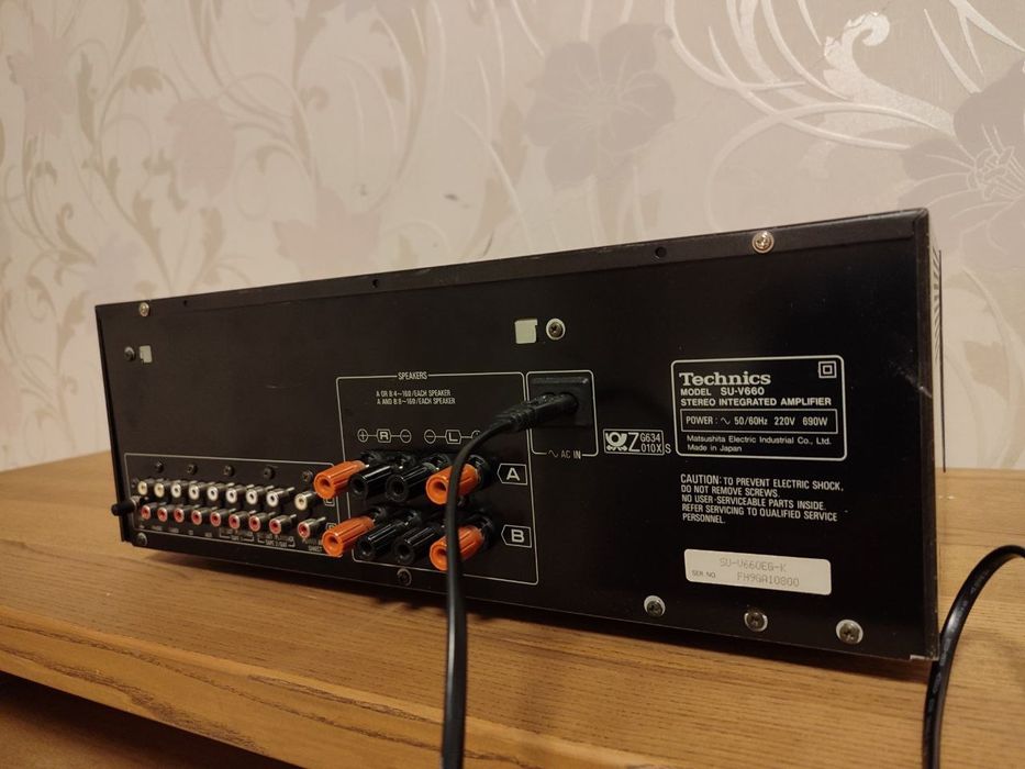 Стерео підсилювач Technics SU-V660 Class AA - Japan