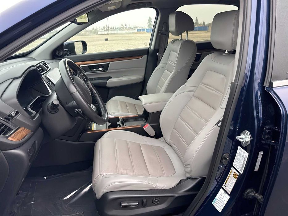 Honda CR-V Hybrid Touring      2022