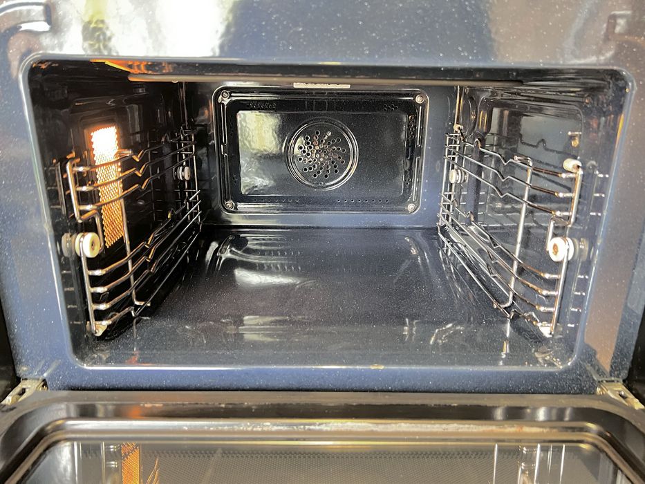 Духовка з свч Samsung 45 см  (Малайзія)