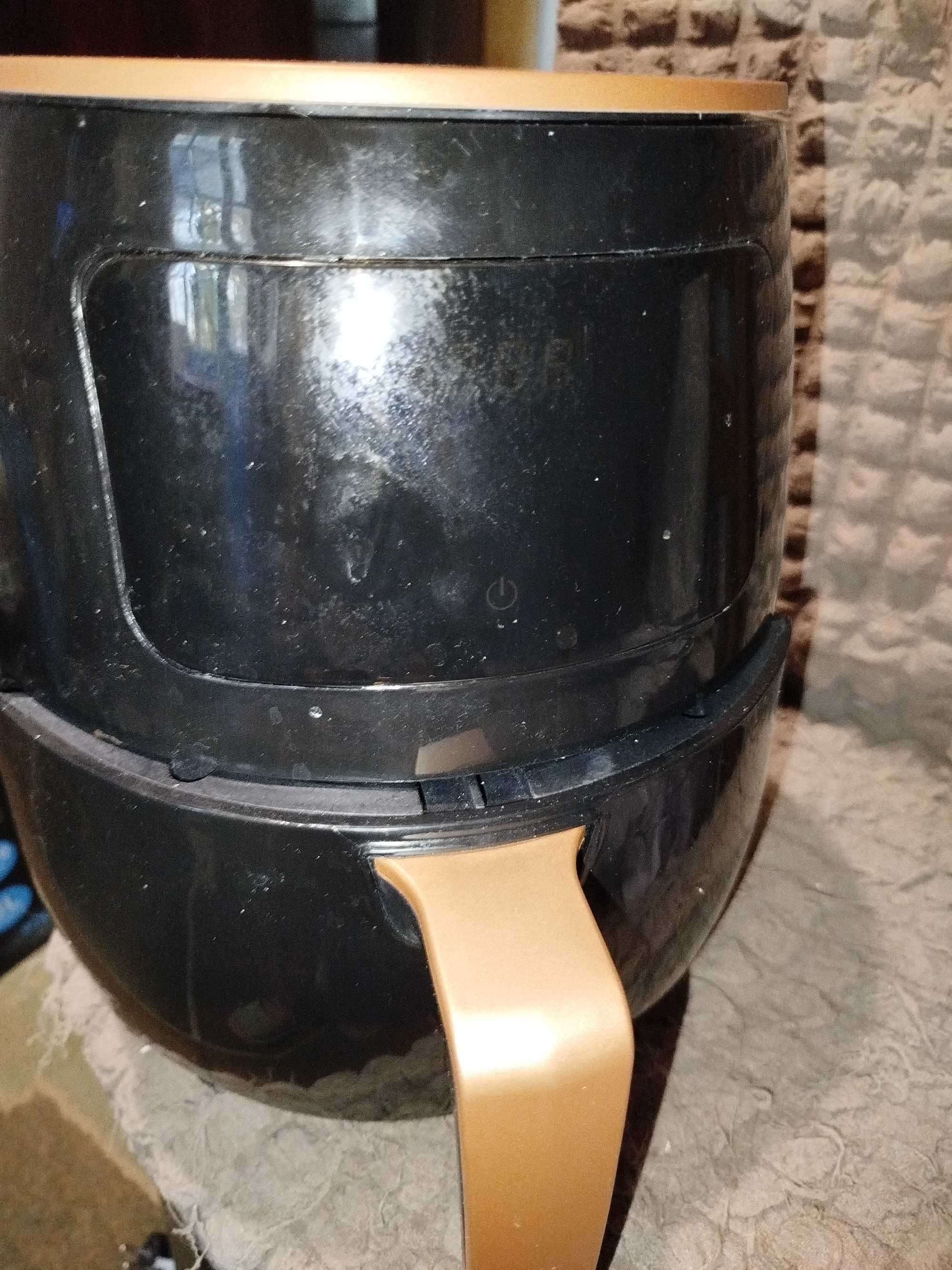 Продам аерогриль на 6 л