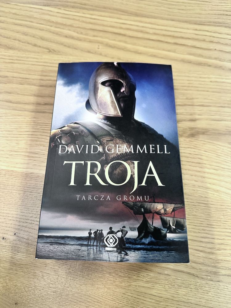 Ksiazka Troja Tarcza Gromu David Gemmell