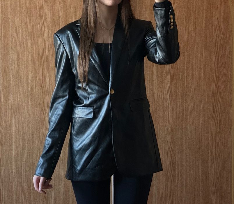 Шкіряний чорний піджак Zara