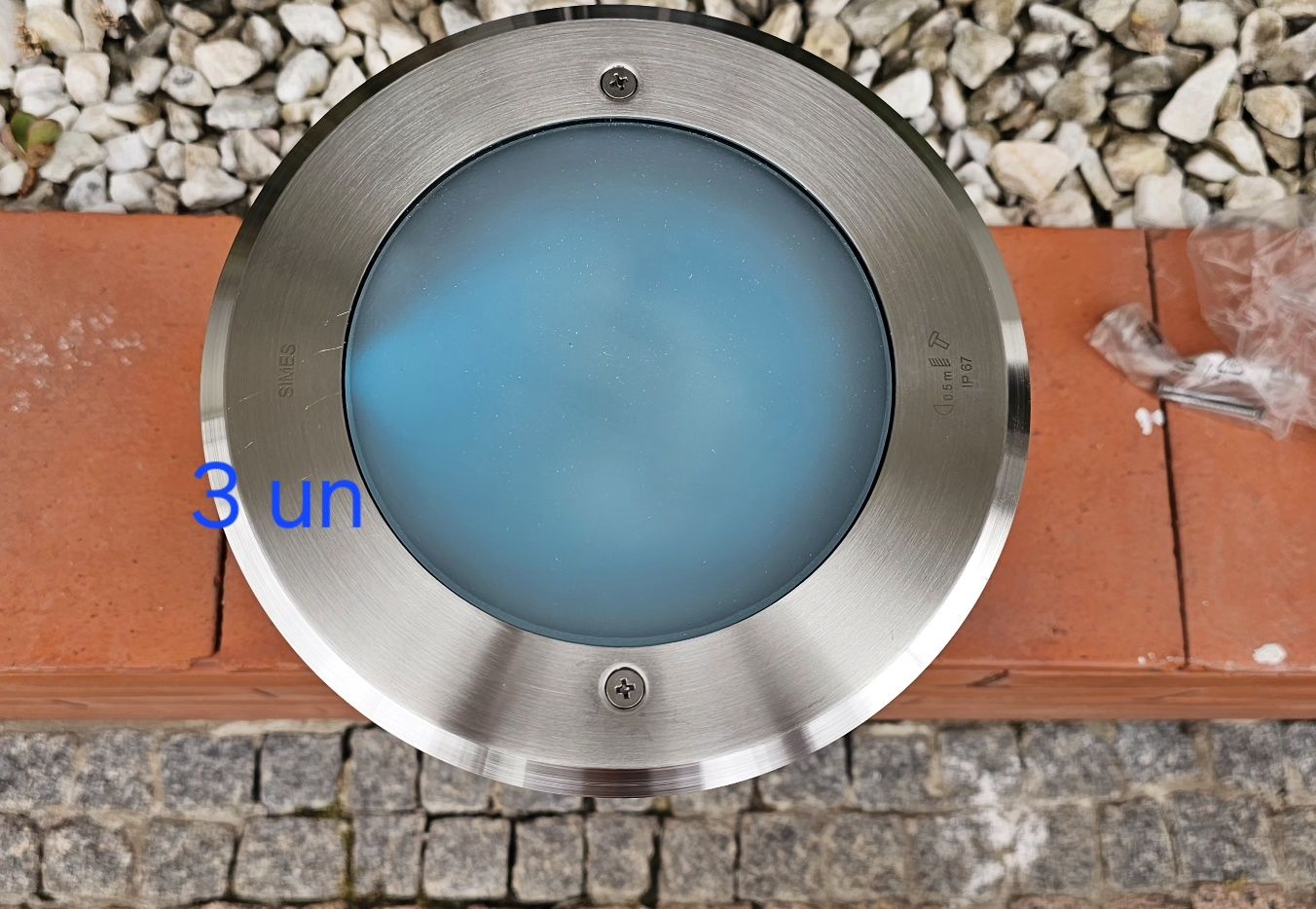 Iluminação de pavimento em inox