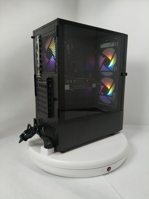 Komputer Gamingowy i7-14700, RTX 5070, 16 GB RAM,SSD,Win 11