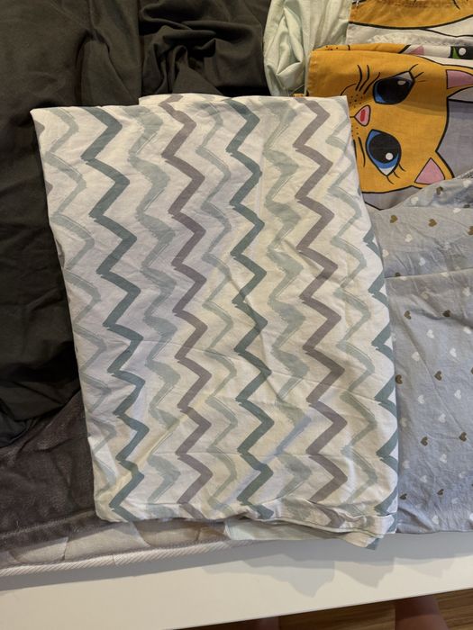 Постільна білизна дитяча, ковдра, подушки в ліжечко