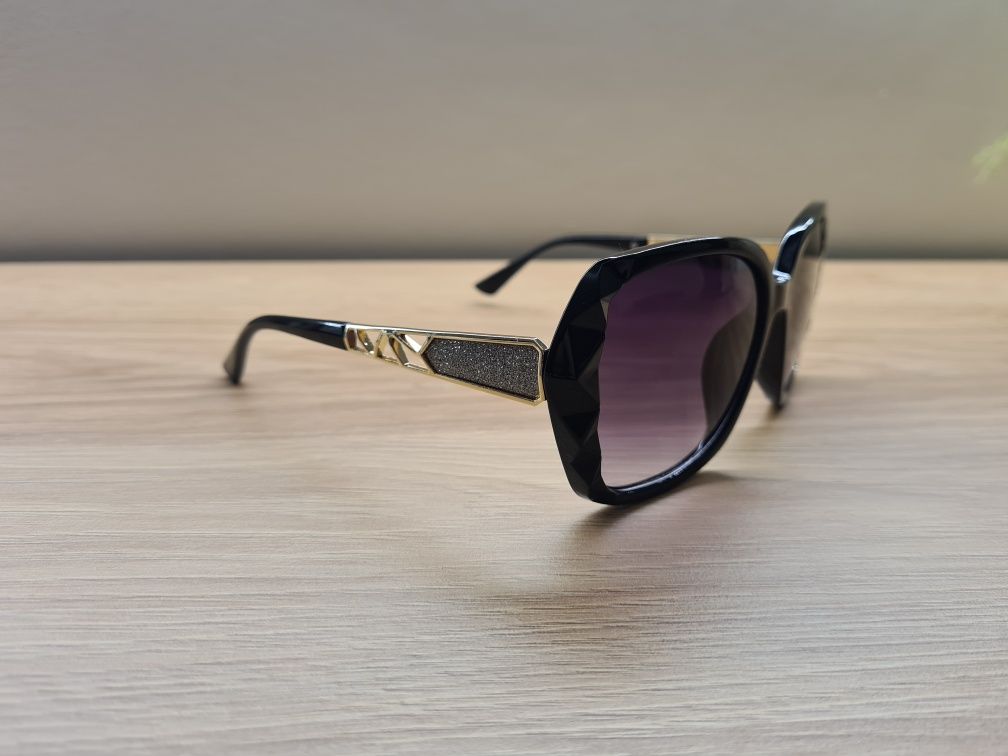 Nowe Damskie Okulary Przeciwsłoneczne Polaryzacyjne UV400 Czarne Złote