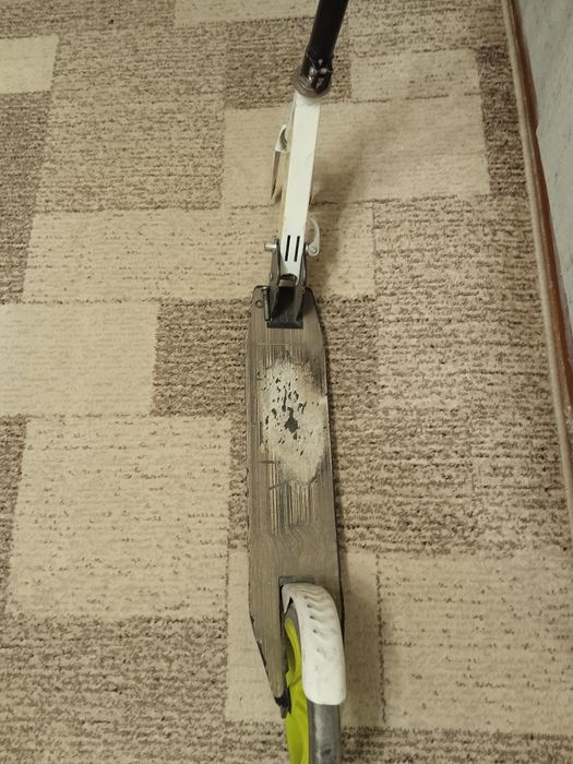 Самокат детский на запчасти или под восстановление.