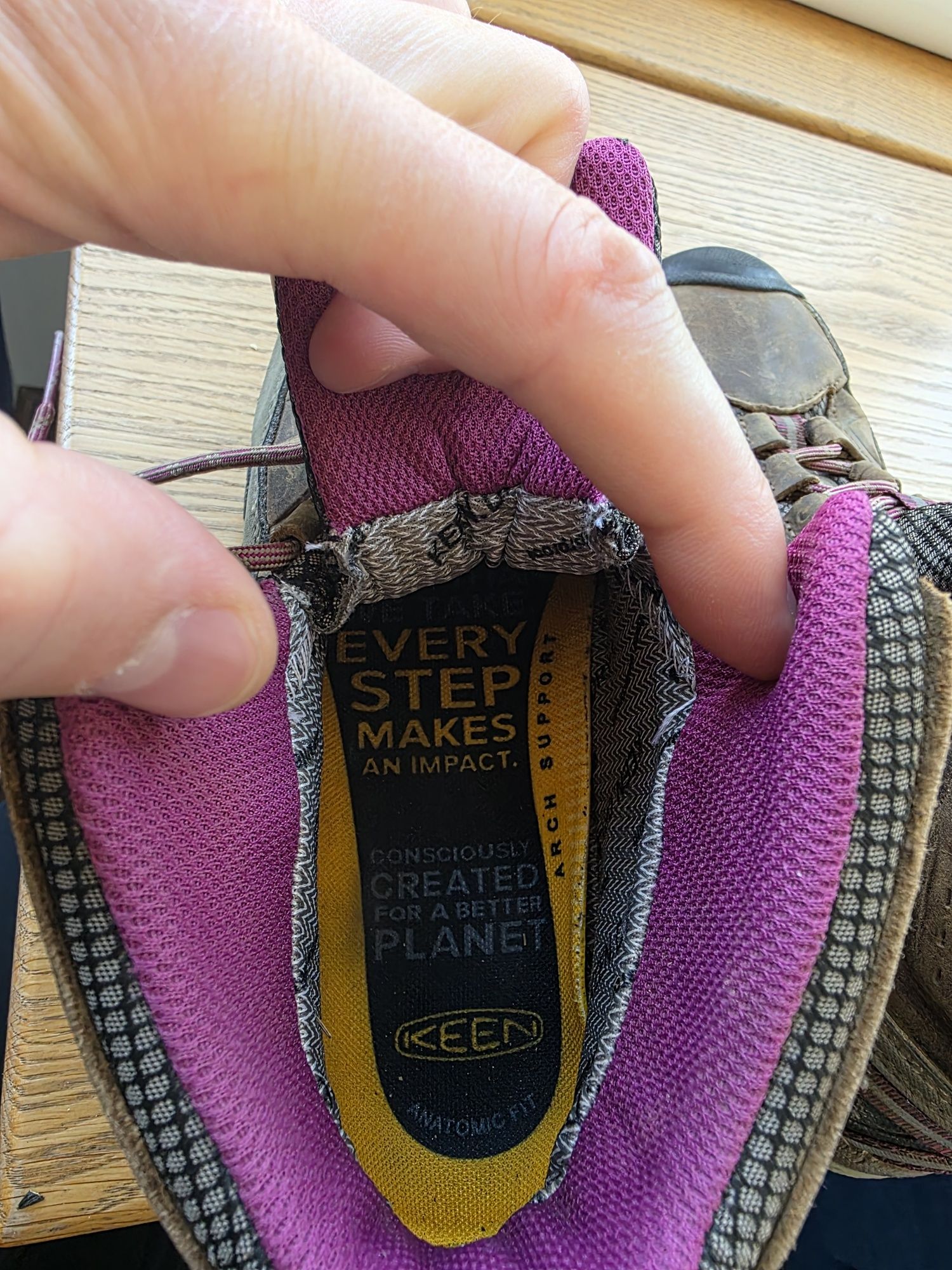 Ботинки трекингові KEEN 1018178