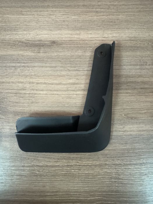 Бризговик передній правий Jetta 7, ціна 250 грн