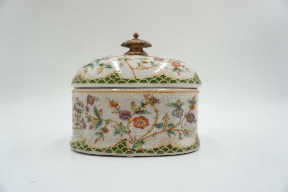 SZKATUŁKA puzderko porcelana z brązem