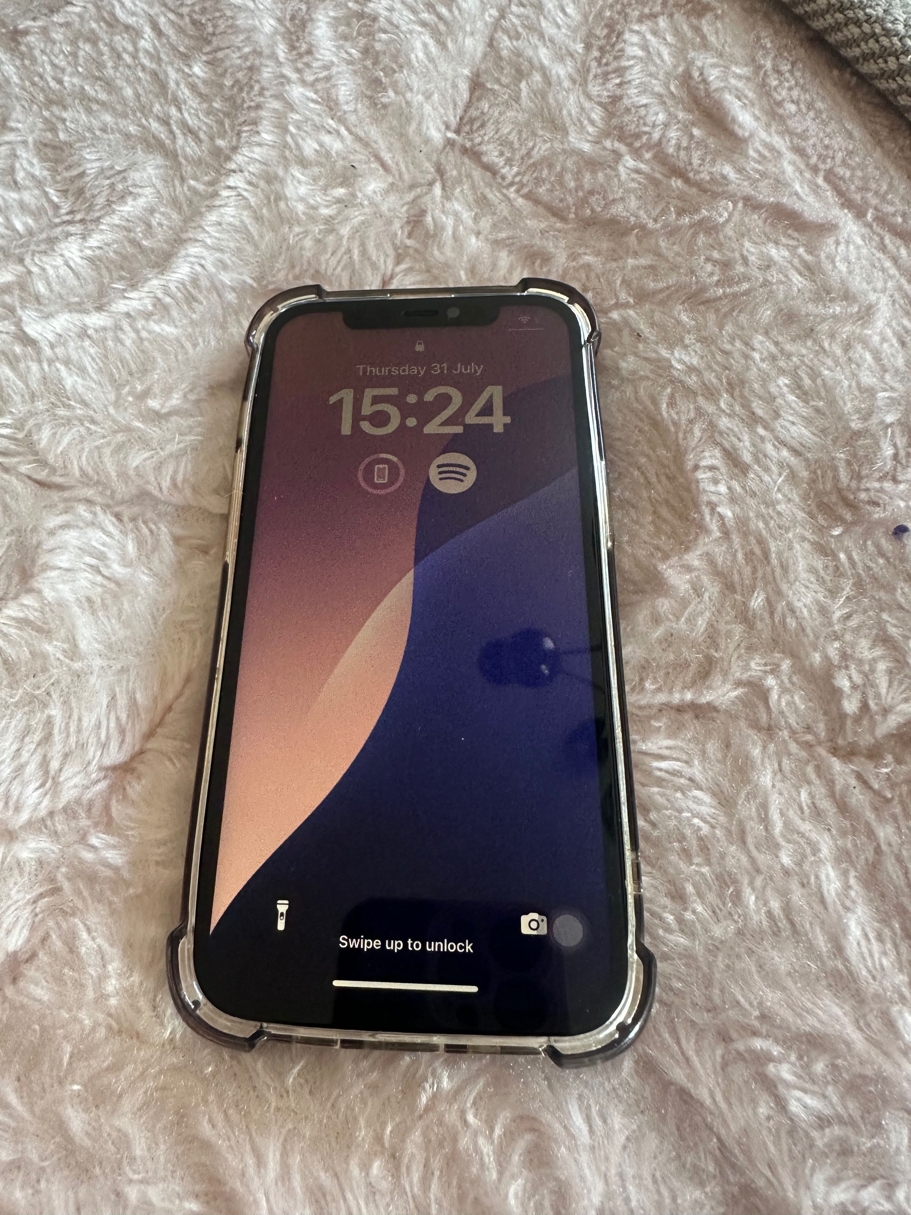 iPhone 12 64GB Preto