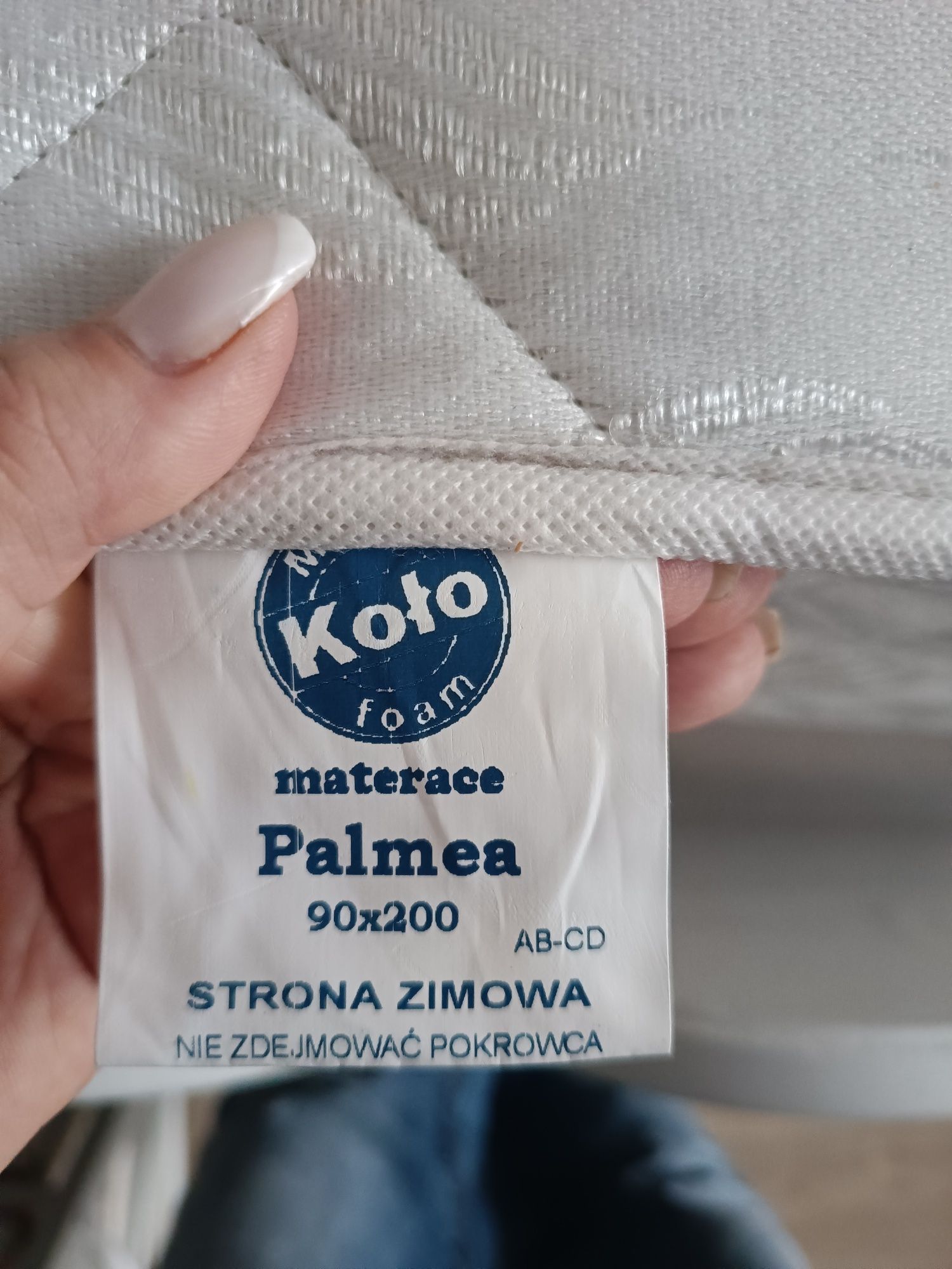 Łóżko księżniczkowe białe śliczne + materac