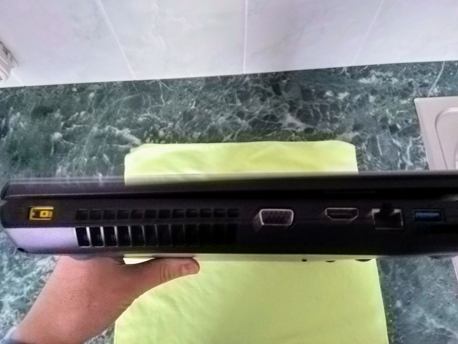 Ноутбук Lenovo G710 з відеокартою NVIDIA 2 Gb + монітор Samsung 24''