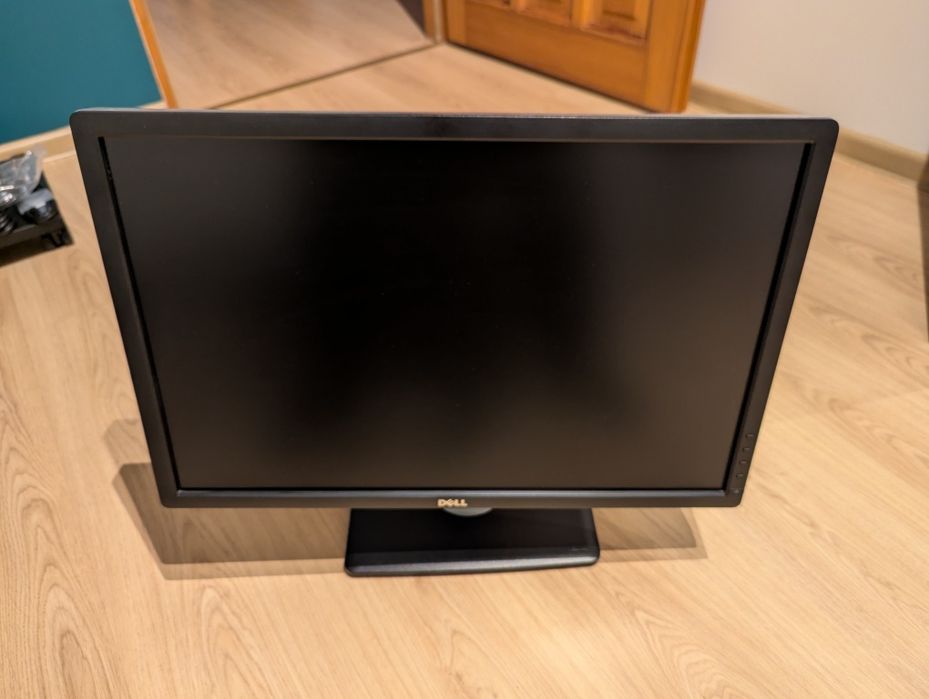 Monitor Dell 24 cale