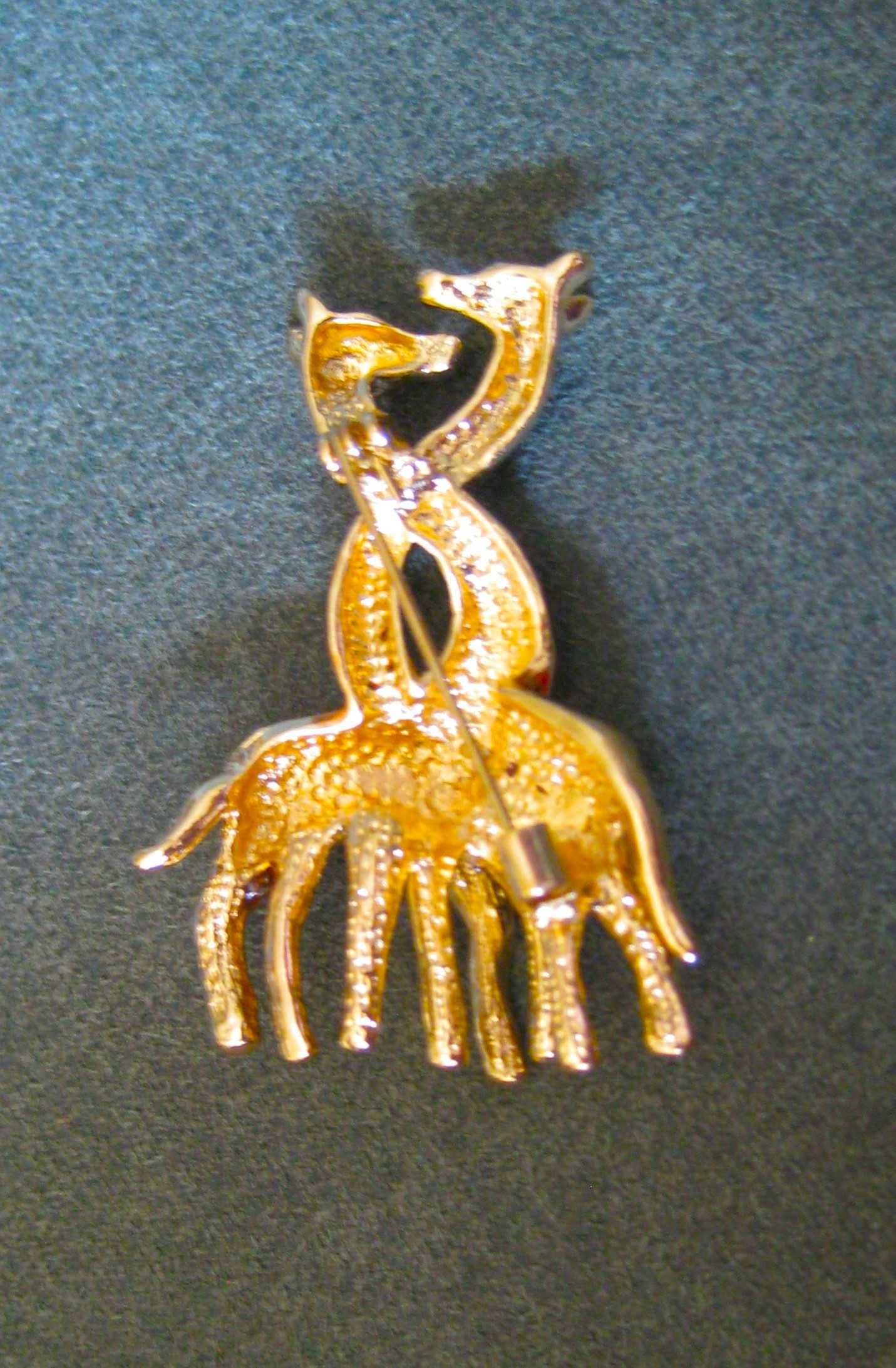 Alfinete / Broche / Pregadeira Girafas NOVO