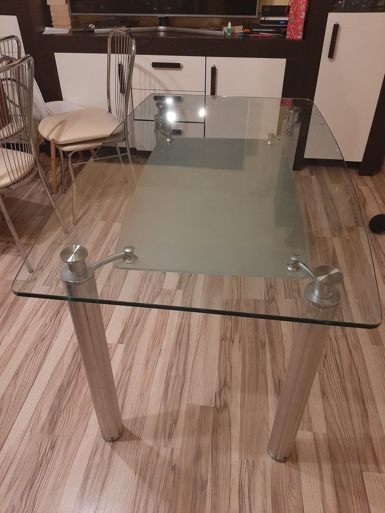 Stół pokojowy szklany