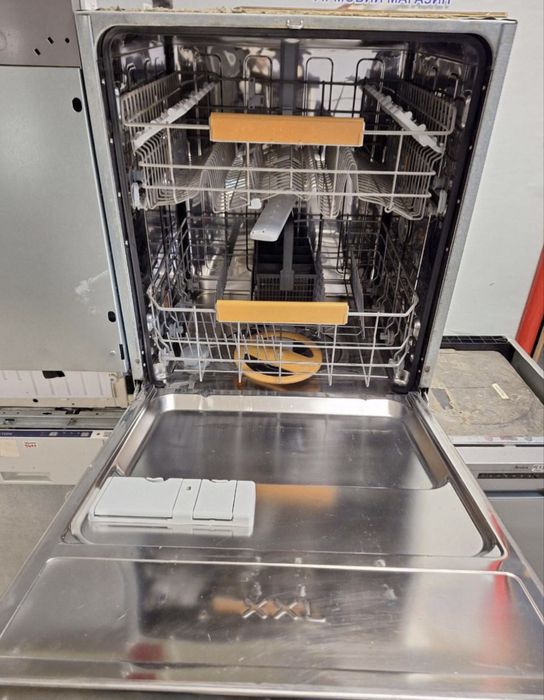 Посудомийка Electrolux 60см