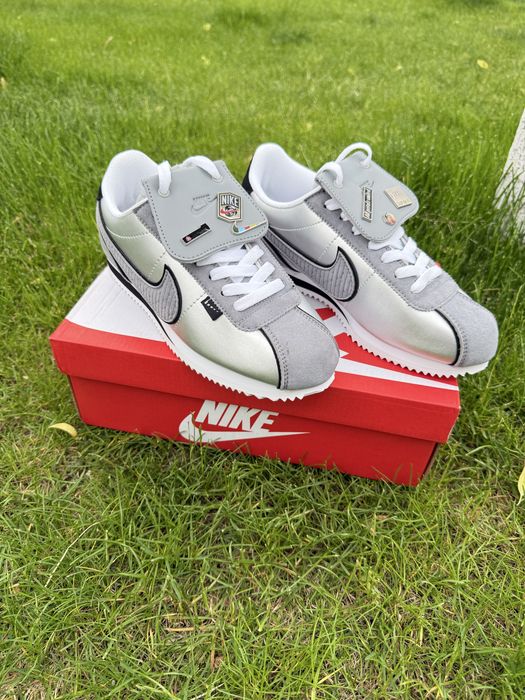 Кроссовки Nike cortez