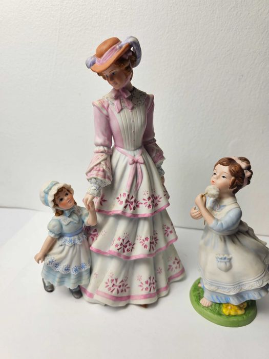 Angielska porcelana figurki Brooks & Bentley "Pani z córkami" 22, 13cm